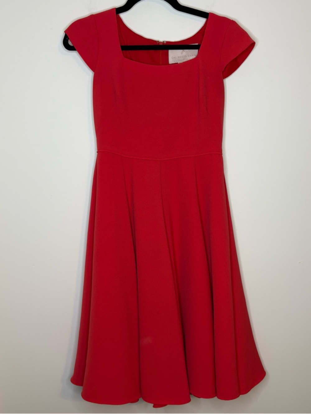 Gal Meets Glam Red Fit-and-Flare Dress with Square Neck Size 0 with Pockets